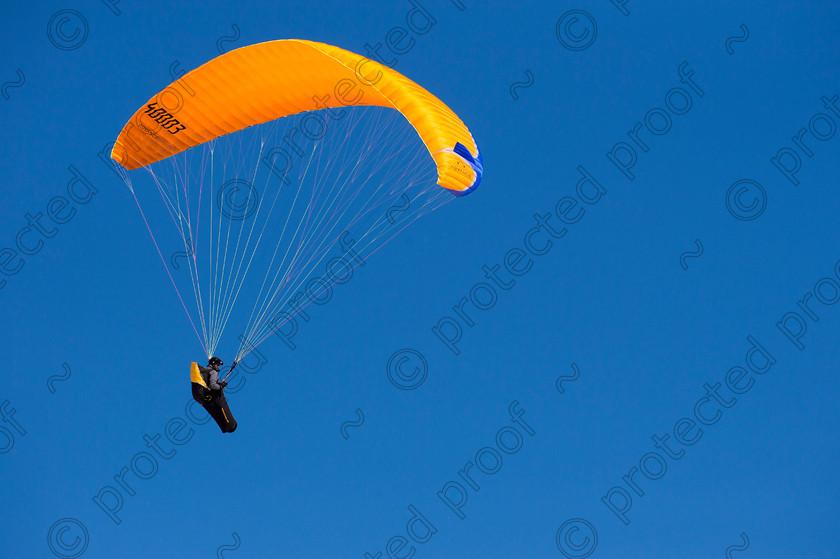 D4P6211 
 Landing 2 
 Keywords: Paraglider,paragliding,switzerland,wengen,stechelberg, winter sports,extreme sports, alps, alpine, snow sports